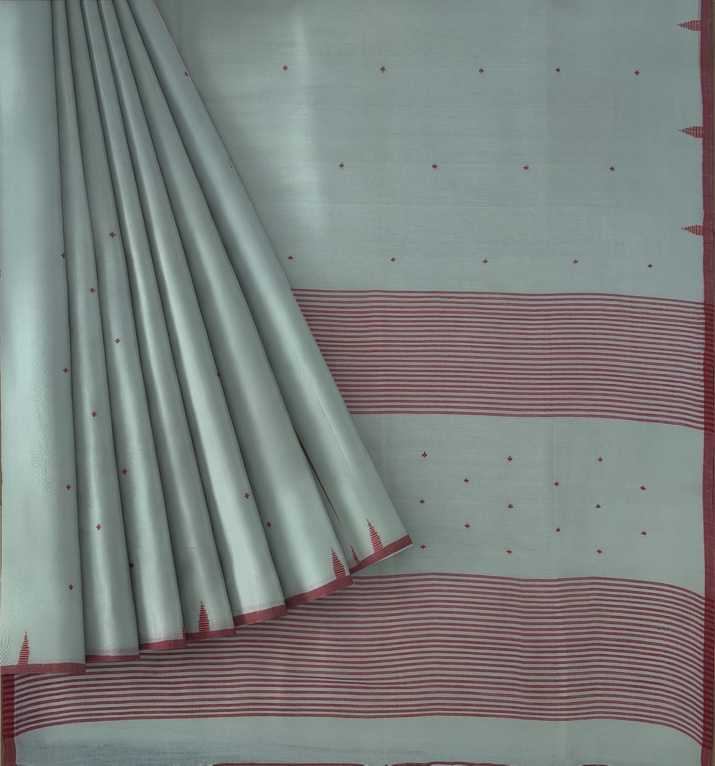 White Bengal Handloom Mulmul Cotton Jamdani Saree
